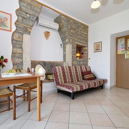 Bella Vista Apartments Motovun Habitación foto